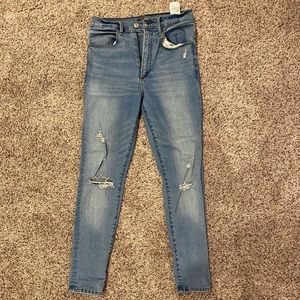 Abercrombie and Fitch HighWaisted Skinny Jeans